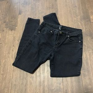 Forever 21 stretch skinny jeans, black.